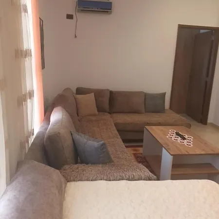 Egla House דירה